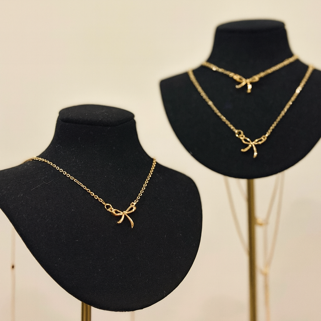 Take a Bow Necklace
