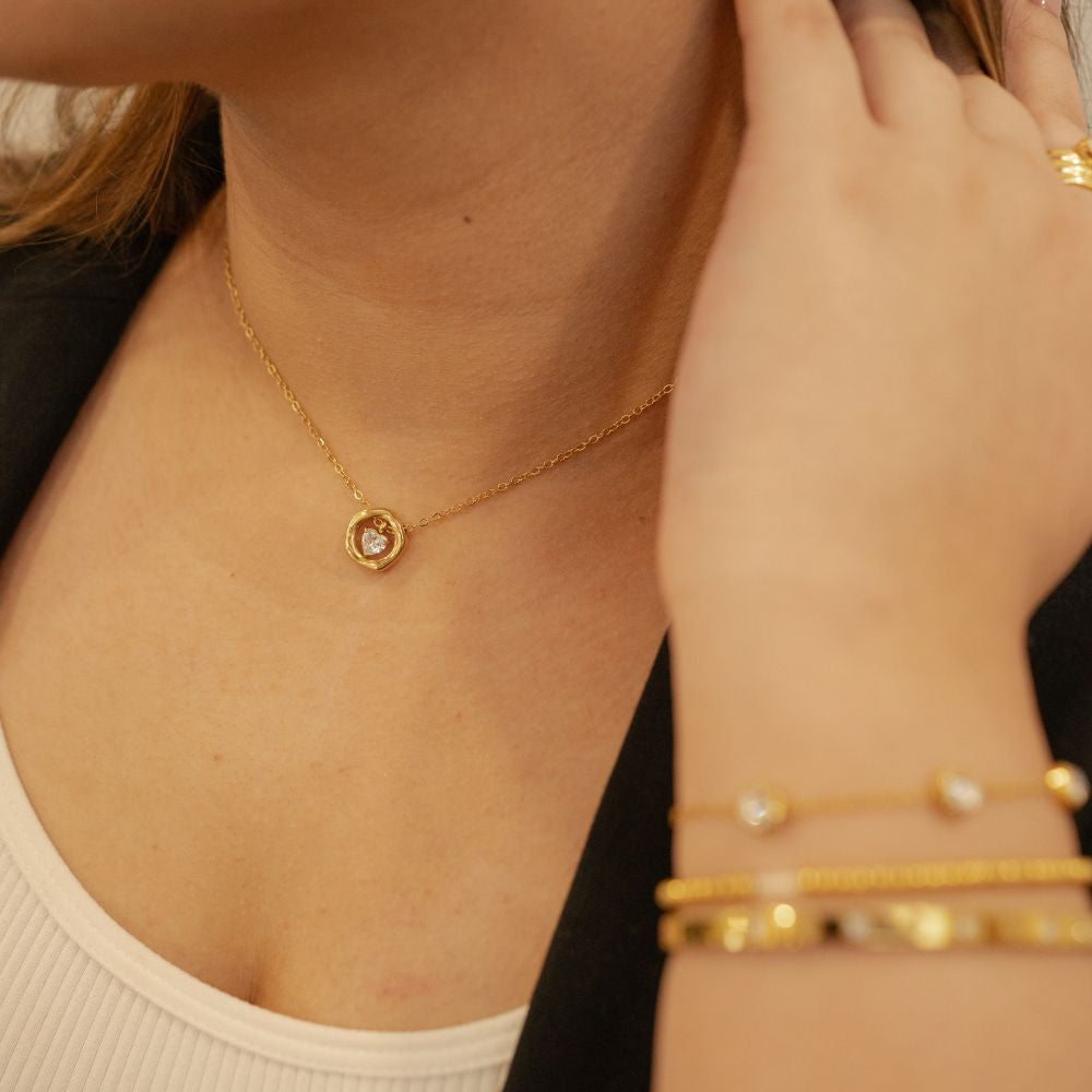 Amour Necklace